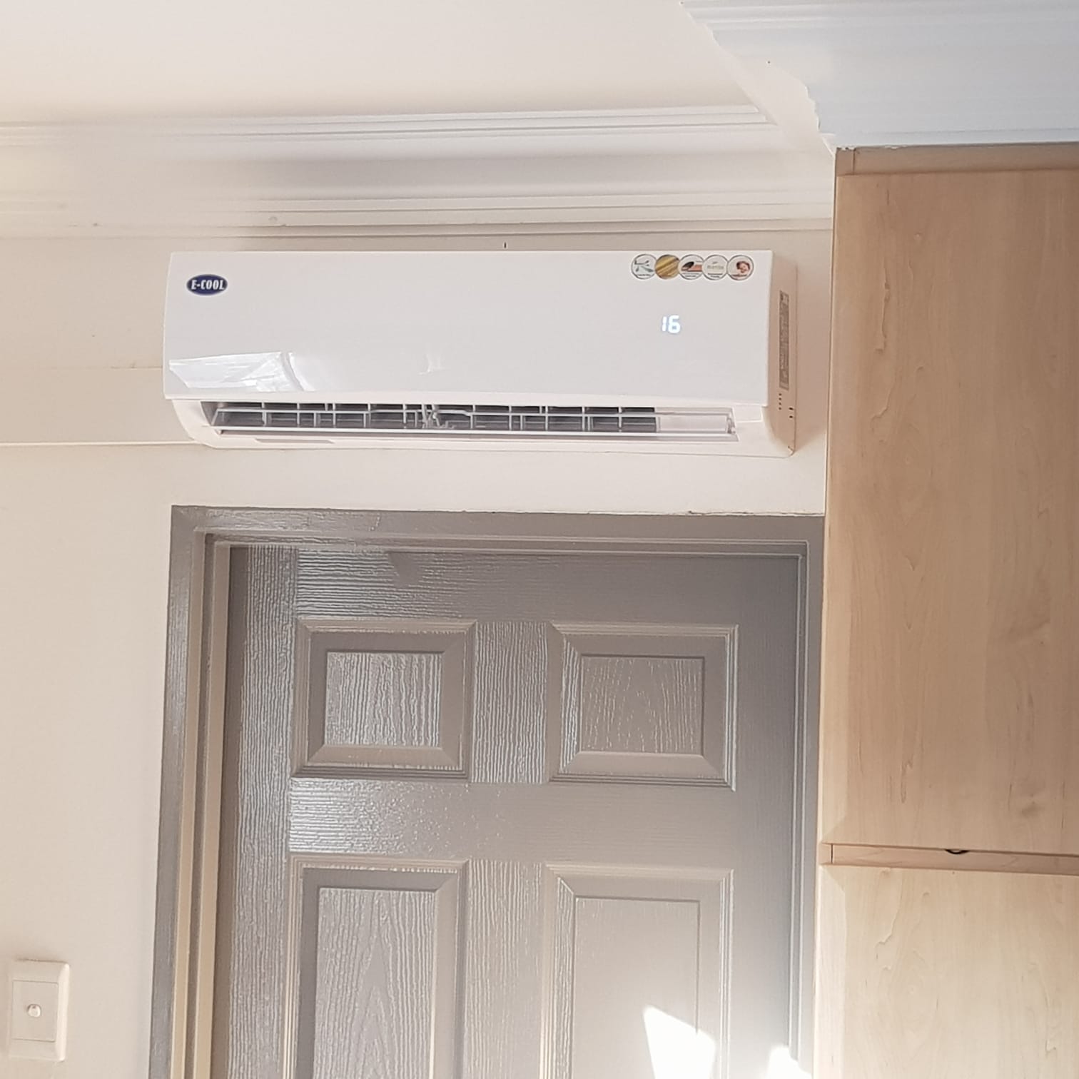 air conditioning installations,air conditioning repairs,air conditioner services,air conditioner maintenance,Aircon Specialists,Aircon Repairs and Replacements parts